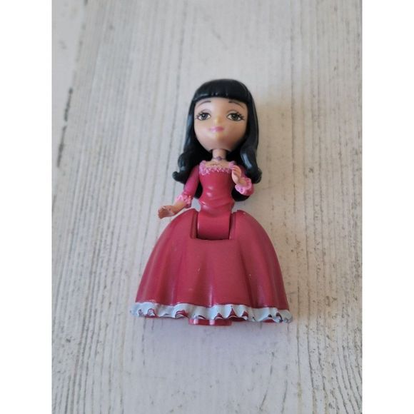 Disney red dress doll girl toy figure accessory - Picture 1 of 4